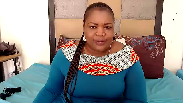 omalicha98 online show from 03/23/25, 07:31