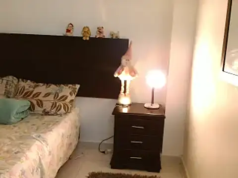 Aurrorasweet online show from 02/11/25, 03:40