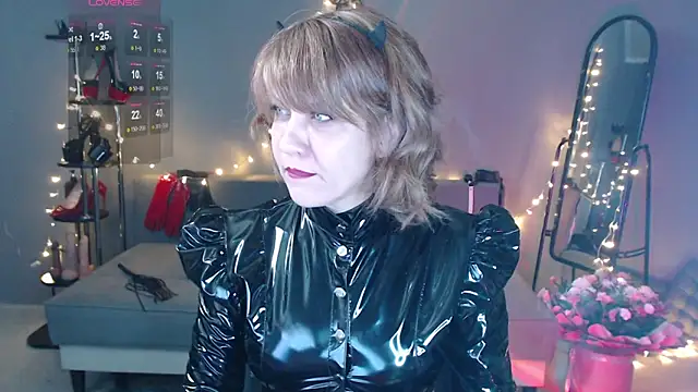 Snapshot of Goddess_Orsa chatting on 01/19/26, 05:55 Goddess Orsa online show from 01/19/26, 05:55