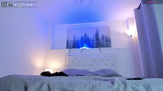 ZaneeCross online show from 02/23/25, 04:46