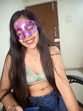 Snapshot of Babbyy_doll chatting on 02/20/25, 02:35 Babbyy doll online show from 02/20/25, 02:35