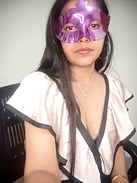 Snapshot of Babbyy_doll chatting on 03/08/25, 05:43 Babbyy doll online show from 03/08/25, 05:43