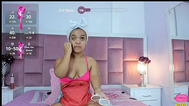 Snapshot of AnieRey chatting on 01/29/25, 12:02 AnieRey online show from 01/29/25, 12:02