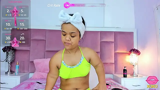 Snapshot of AnieRey chatting on 03/14/25, 12:18 AnieRey online show from 03/14/25, 12:18