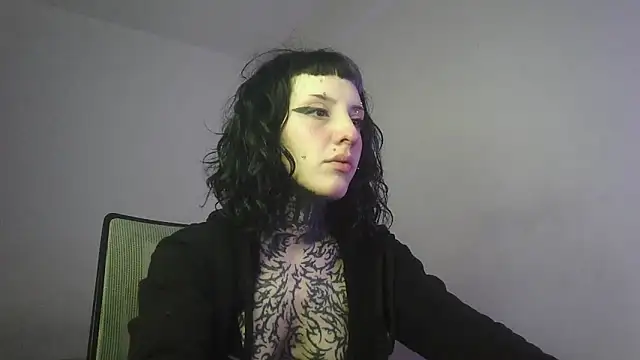 bad doll bb online show from 09/10/25, 04:12