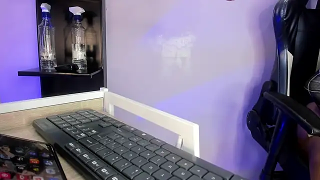 BrigitteRoy  online show from 05/30/26, 03:03