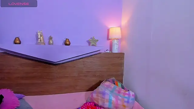 ScarletEmber3 online show from 09/23/25, 06:05