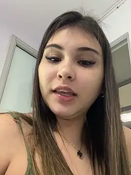 Aitana Hilton  online show from 10/04/25, 11:41