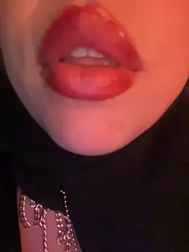 zahra Jalid online show from 05/15/26, 11:34