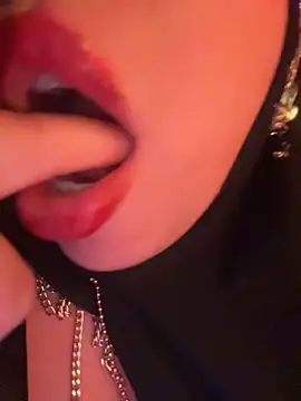 zahra Jalid online show from 05/15/26, 11:56
