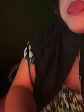 zahra Jalid online show from 05/23/26, 08:57