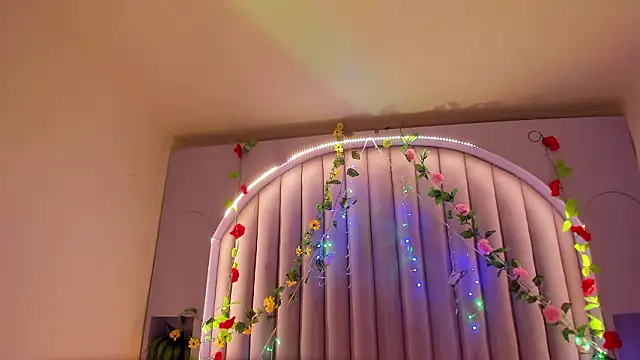 Snapshot of SabrinaSpell_ chatting on 02/14/26, 11:51 SabrinaSpell online show from 02/14/26, 11:51