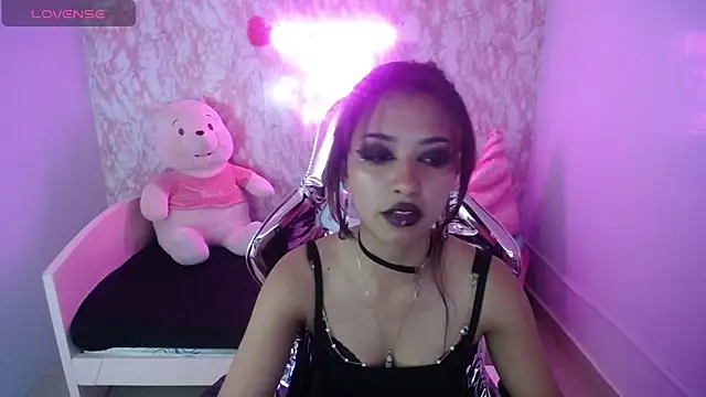 nilia ch online show from 01/13/25, 10:24