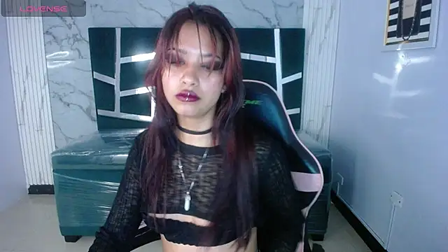 nilia ch online show from 01/21/25, 12:57