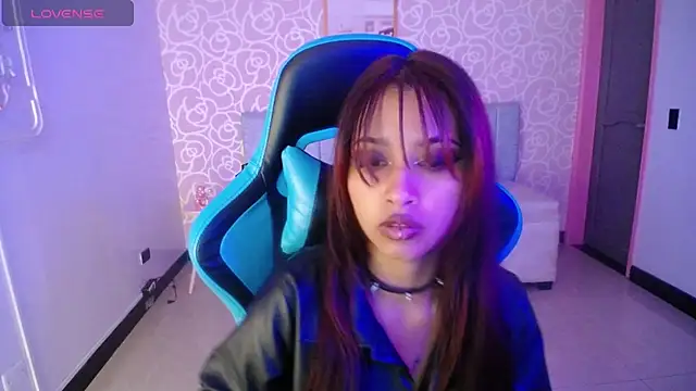 nilia ch online show from 01/23/25, 01:19