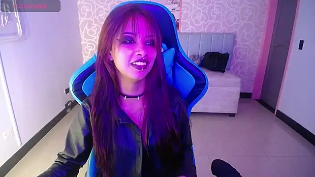 nilia ch online show from 02/04/25, 10:24