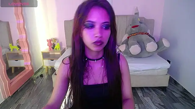 nilia ch online show from 02/07/25, 12:20