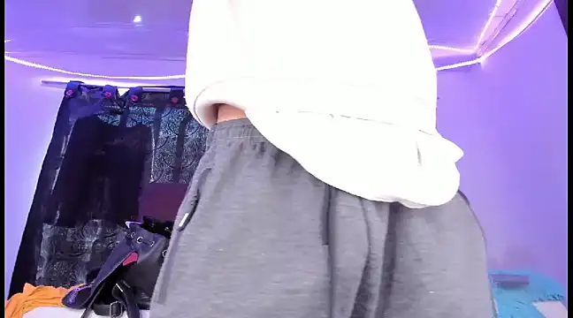 Ethan Boyy online show from 01/22/25, 05:06