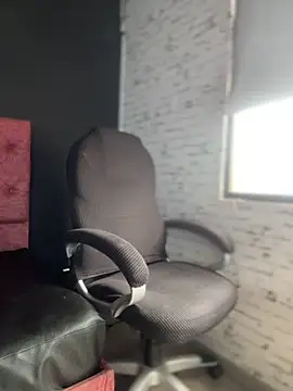 Miss  Melody online show from 09/18/25, 01:35