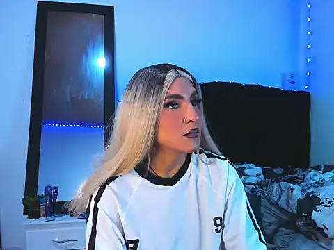 Georgina Giio online show from 10/04/25, 05:38