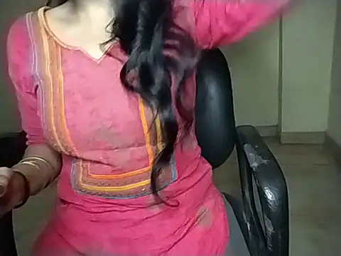 Snapshot of sassy-riya_ chatting on 03/02/25, 05:01 sassy-riya online show from 03/02/25, 05:01