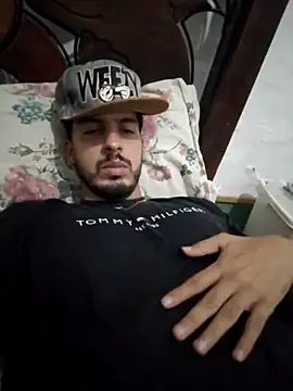 alejo5288 online show from 10/11/25, 02:33