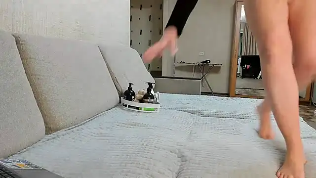 Snapshot of KittyMeawsX chatting on 11/27/25, 10:50 KittyMeawsX online show from 11/27/25, 10:50