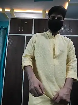 Snapshot of NikaYeptho chatting on 10/18/25, 04:52 NikaYeptho online show from 10/18/25, 04:52