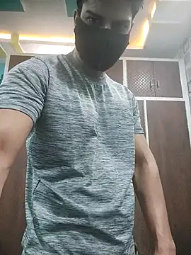 Snapshot of NikaYeptho chatting on 10/22/25, 05:02 NikaYeptho online show from 10/22/25, 05:02