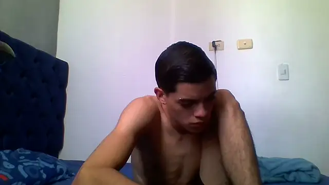 Latinos 2001 online show from 06/10/26, 04:17