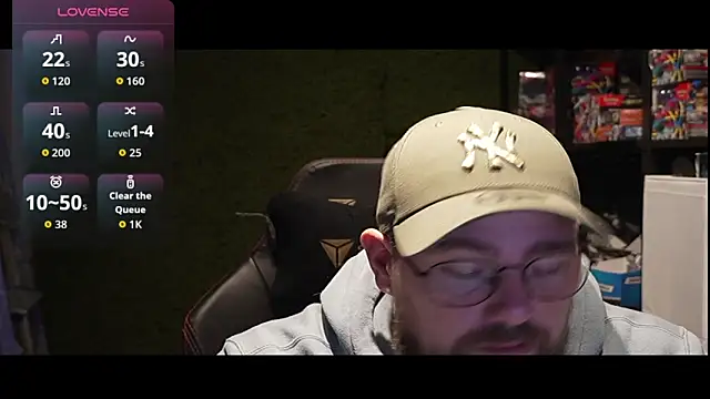 Snapshot of justinitt chatting on 10/26/25, 05:41 justinitt online show from 10/26/25, 05:41