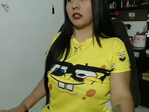 thamara226 online show from 03/18/25, 02:59