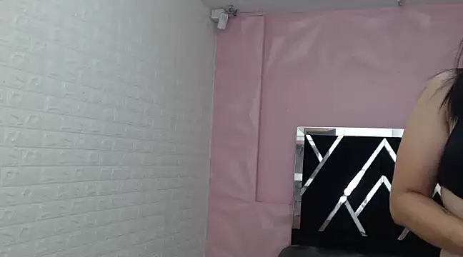 LucyHeartfiliaa online show from 01/27/25, 08:07