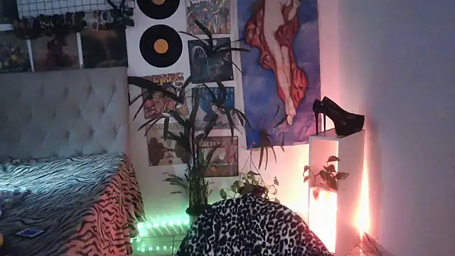lollaxjf online show from 07/12/26, 04:53