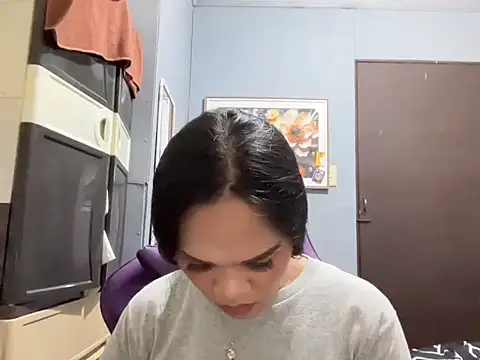 Snapshot of SophiaCourthaway chatting on 09/30/25, 04:12 SophiaCourthaway online show from 09/30/25, 04:12