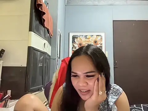 SophiaCourthaway online show from 10/23/25, 10:52