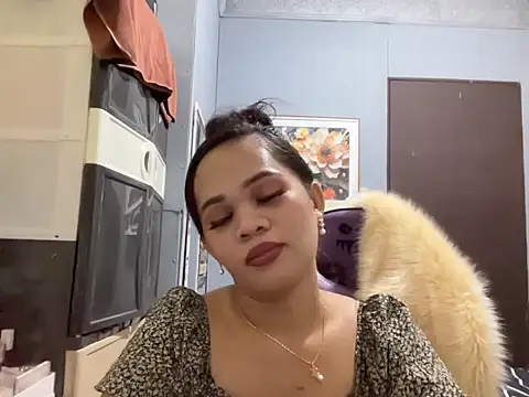 Snapshot of SophiaCourthaway chatting on 11/02/25, 03:58 SophiaCourthaway online show from 11/02/25, 03:58