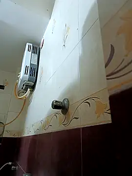 Snapshot of cpl-jay chatting on 01/24/25, 04:48 cpl-jay online show from 01/24/25, 04:48