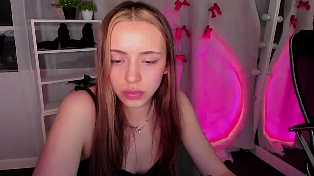 Sahara Shields online show from 02/25/25, 04:31