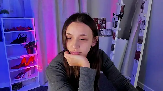 Sahara Shields online show from 09/24/25, 09:56