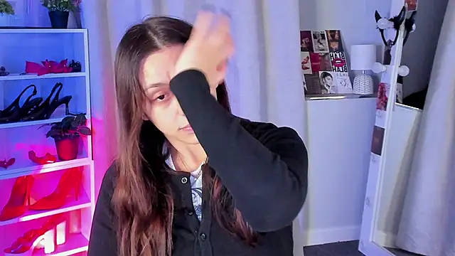 Sahara Shields online show from 10/15/25, 10:04