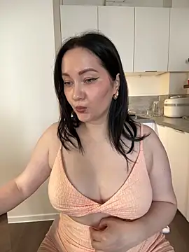 Kiss My Body online show from 05/10/26, 08:52