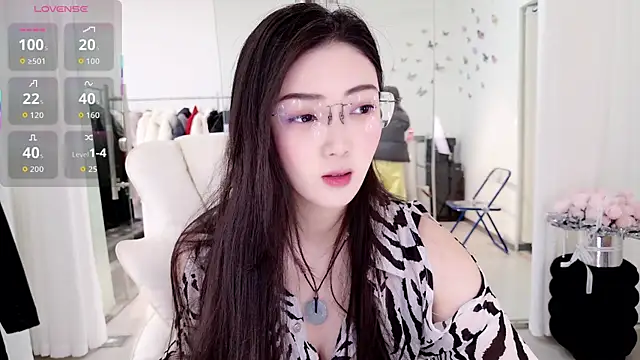 miaomiao-777 online show from 02/05/26, 04:39