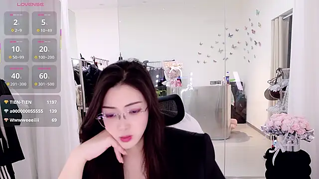 miaomiao-777 online show from 04/28/26, 02:27