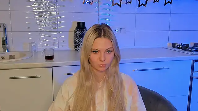 Snapshot of SynnoveEyre chatting on 01/22/25, 06:41 SynnoveEyre online show from 01/22/25, 06:41