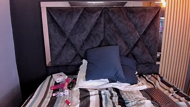 Victoriajohns mjs online show from 02/10/25, 01:11
