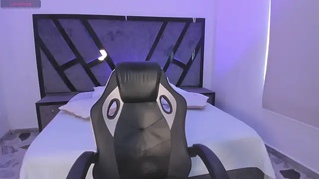 MattThompsonn online show from 11/11/25, 08:09