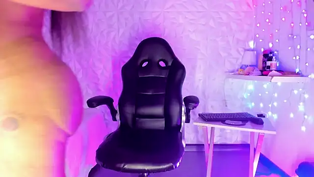 Snapshot of Karen_morena chatting on 01/24/25, 01:03 Karen morena online show from 01/24/25, 01:03