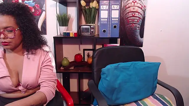 lady rebecca online show from 02/21/25, 11:10