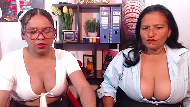 lady rebecca online show from 03/01/25, 02:15